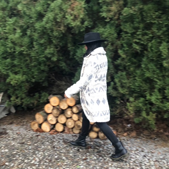 ☁️BILLABONG MONTREAL LONG LINE SHERPA JACKET☁️ - Picture 5 of 13